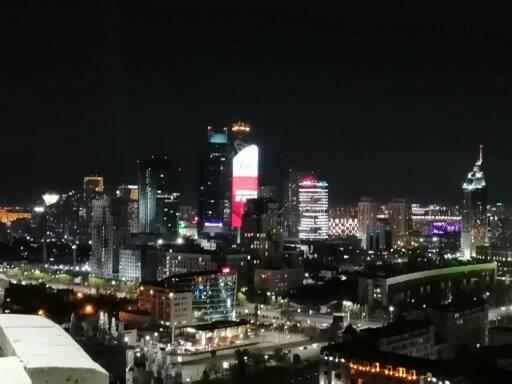 होटल के अलावा триумф астаны 22 этаж, секция 2 Nur-Sultan (Astana)